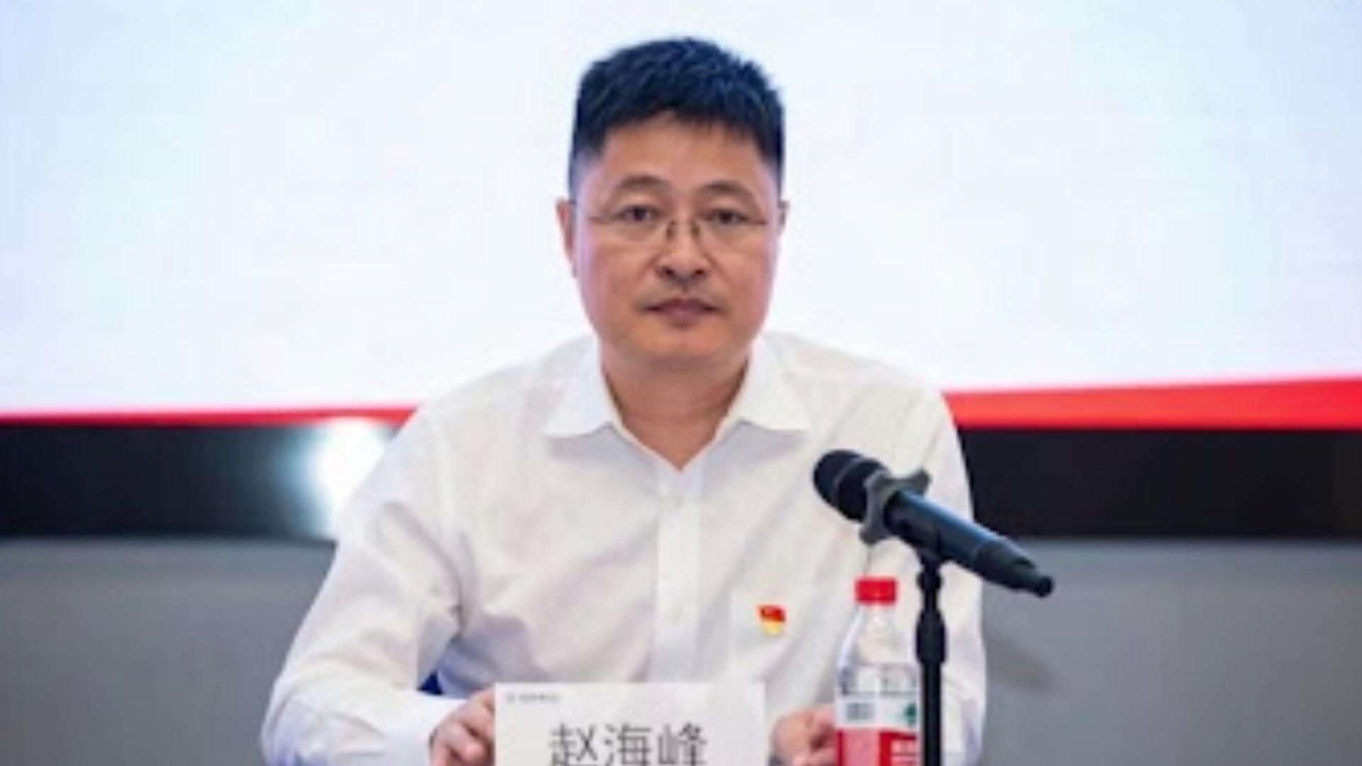 清华状元高管赵海峰与滨江副区长郁廷栋涉案被刑拘:一场“庆功宴”撕开的政企丑陋溃疡