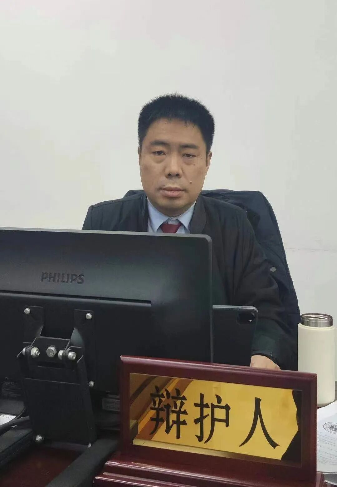 浦江法院将袭祥栋律师吊证作为警示案例引发争议
