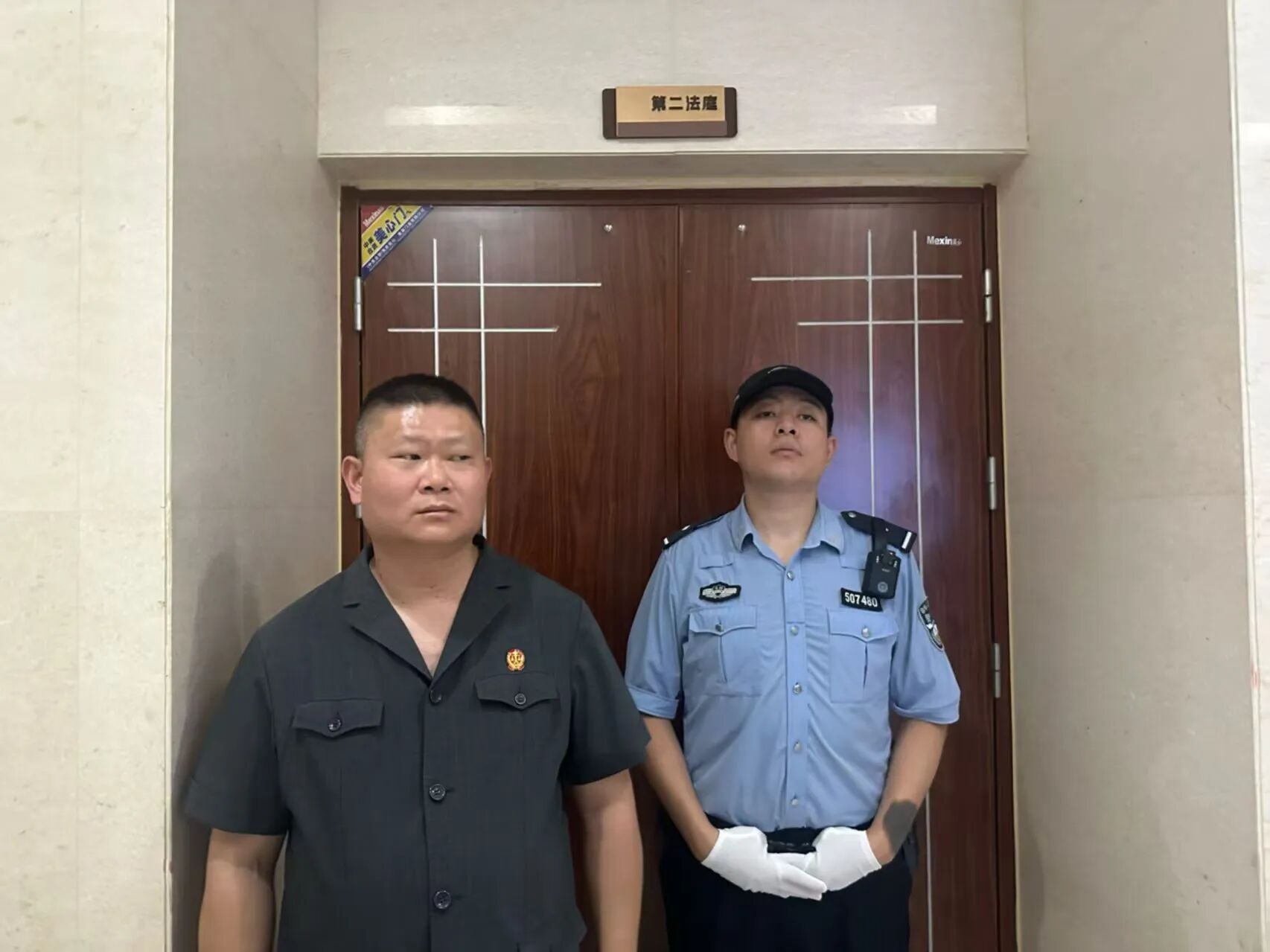 范辰、江丞华律师被拦在法庭外:案件不公开审理