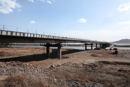连接俄罗斯哈桑与朝鲜图们江地区的新公路桥｜来源：Russian Ministry of Transport via The Guardian
