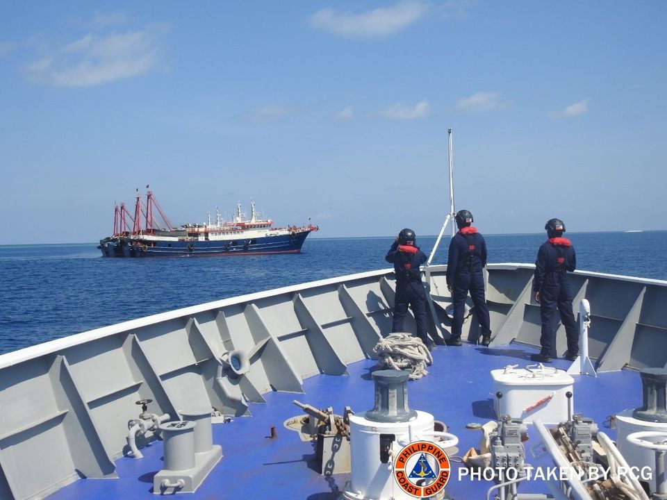 菲律宾海警人员在南海执行任务资料图|来源:Philippine Coast Guard / Wikimedia Commons