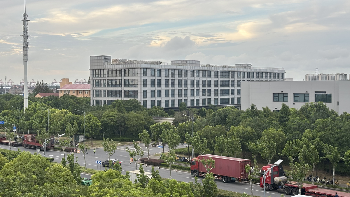 上海爱生纳相关厂区资料图。该国资背景企业被公开报道为中国国产浸没式DUV光刻设备的重要生产主体|来源:Seoul Economic Daily