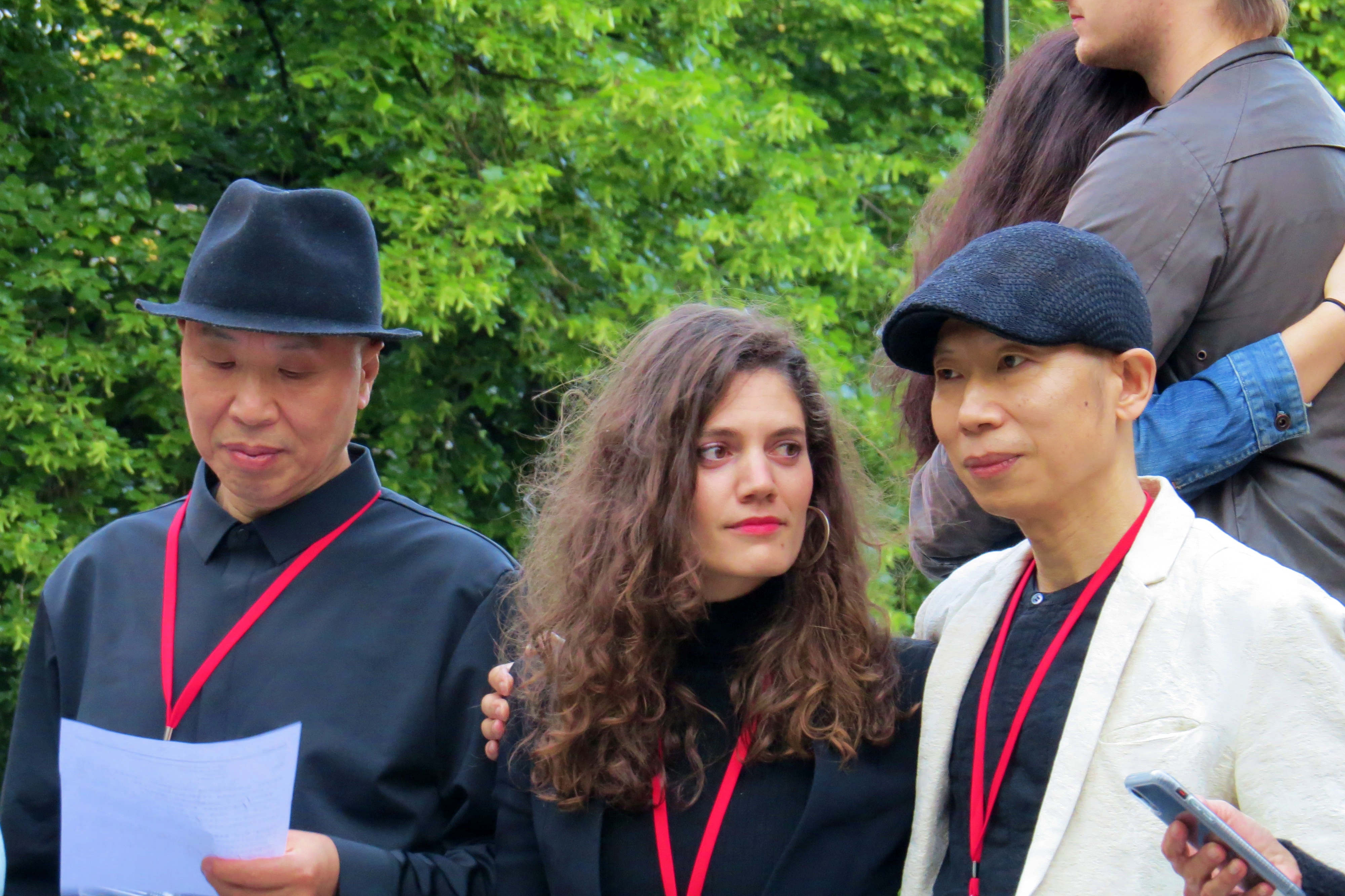高氏兄弟2019年在奥斯陆自由论坛活动现场｜来源：Wikimedia Commons / Kimberli Mäkäräinen