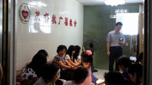 资料图:广州广福教会约2016年的家庭聚会现场。来源:ChinaAid / Courtesy Photo
