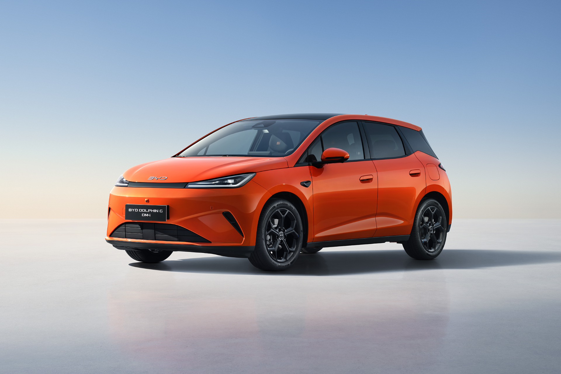比亚迪2026款Dolphin G DM-i厂商产品资料图，非巴黎车展现场｜来源：Presse-Citron / BYD