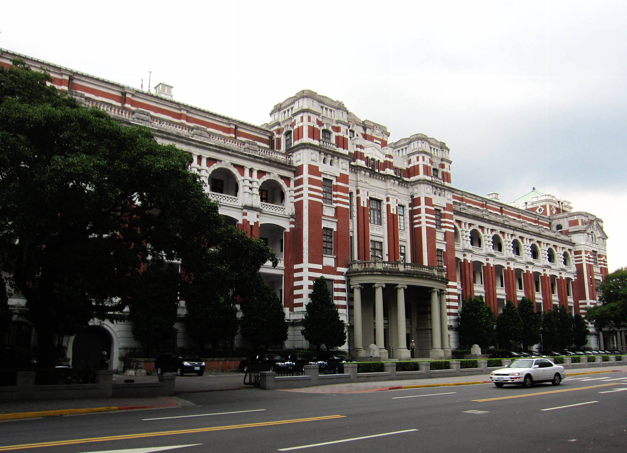 台湾总统府建筑资料照片。2026年国庆演说在府前广场举行，照片并非当日现场。来源：Wikimedia Commons