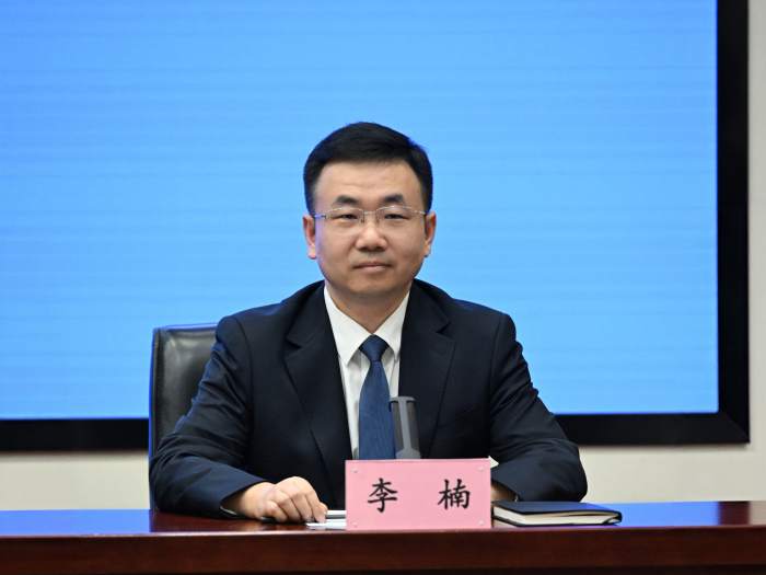 财政部金融司副司长李楠介绍财政金融协同促内需政策。资料图／财政部新闻办公室｜来源：中华人民共和国财政部