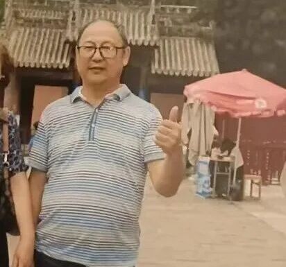 四川教师被控贪污324万引争议:个人承包还是利用职务便利?