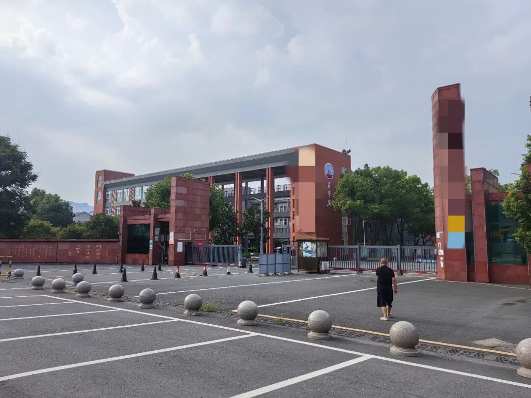 朱海燕和刘媛我们已经互删微信 八千字调查性报道接棒石门事件引发关注